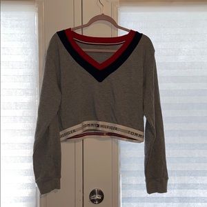 Tommy Hilfiger crop sweater